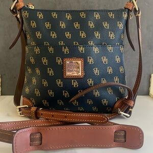 Dooney & Bourke Crossbody purse
